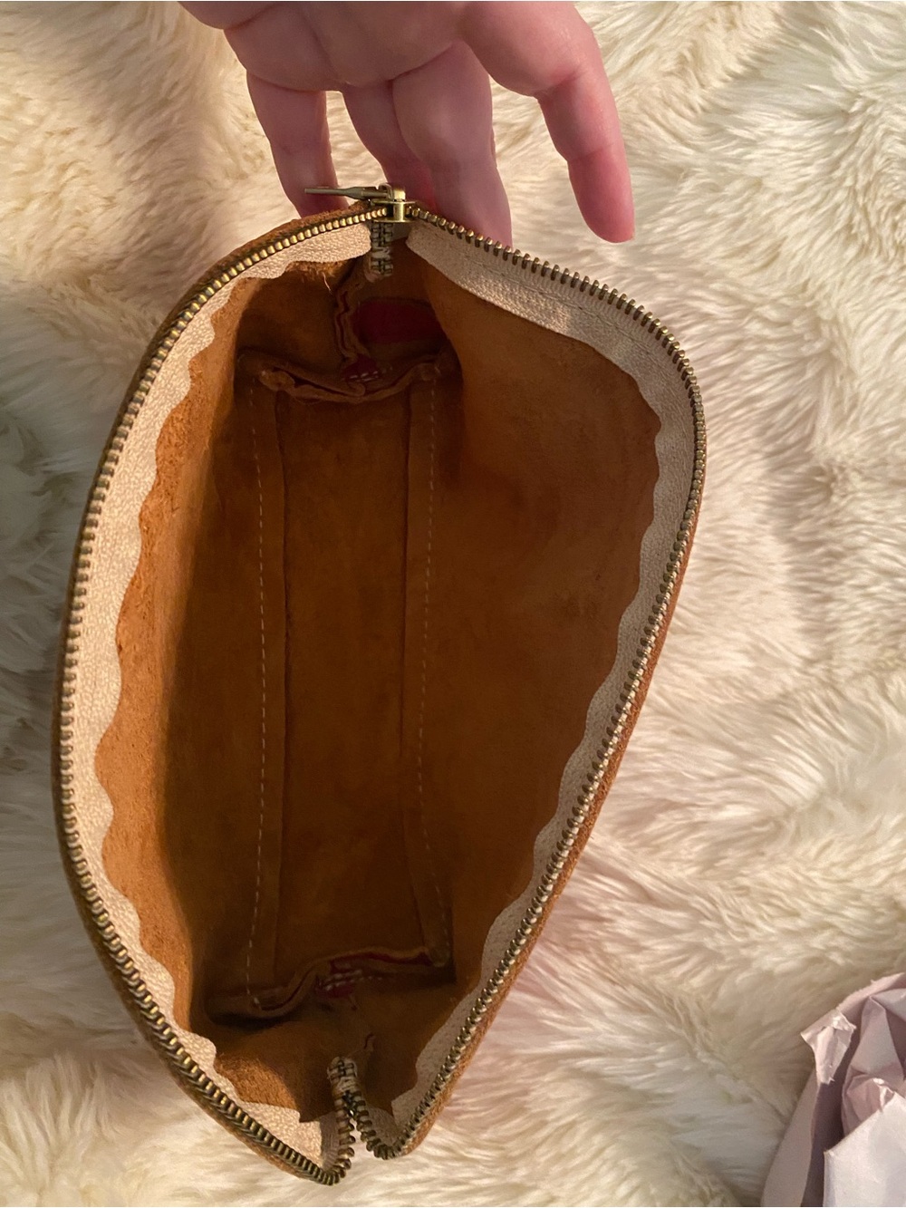 Portland Leather Red Pebbled Leather Cosmetic Pouch - Picture 4 of 5